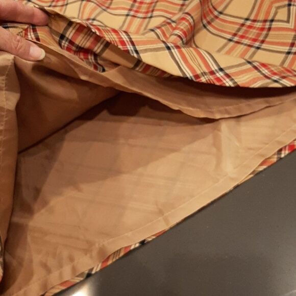 Vintage Plaid Beige and Red Women's Skirt by Sag Harbor - Picture 9 of 9